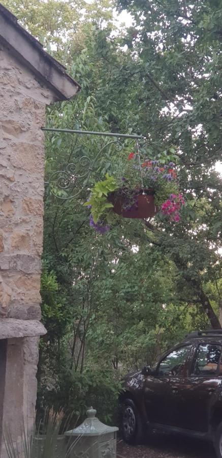 Les Gites De L'Arbousier Quissac  Buitenkant foto