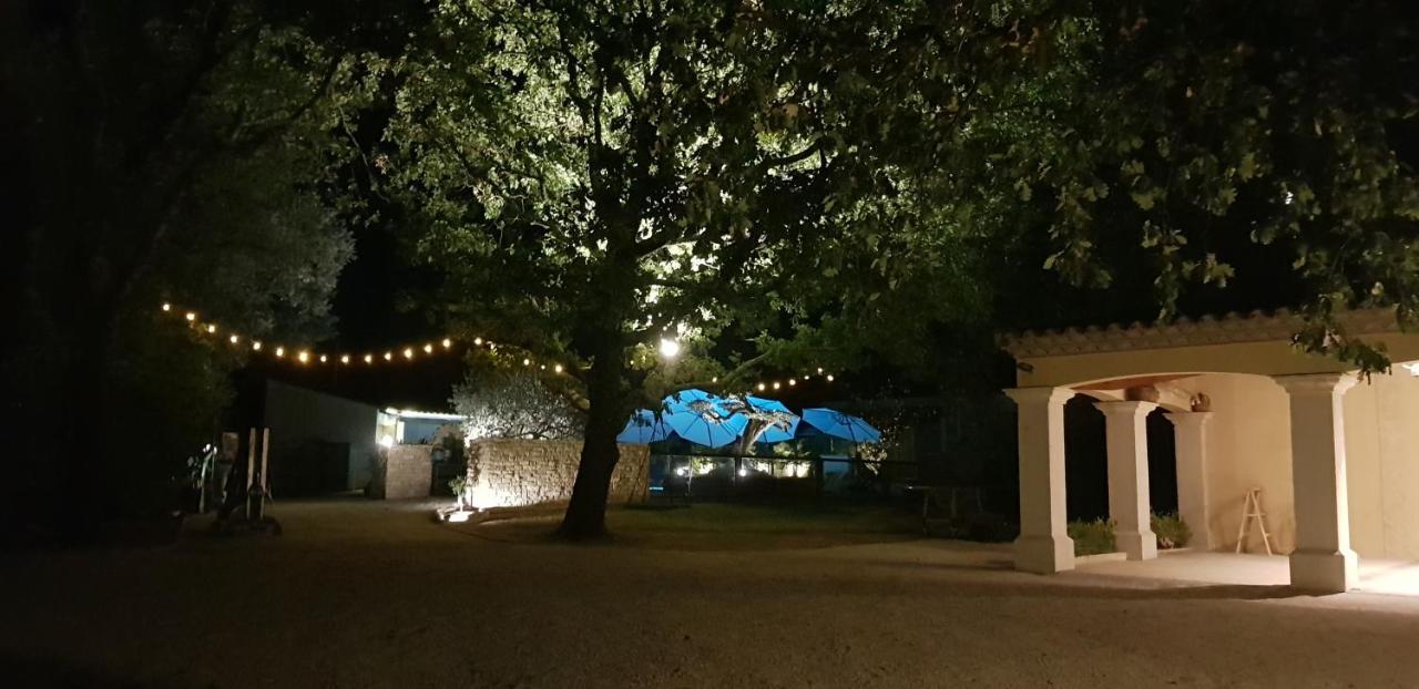 Les Gites De L'Arbousier Quissac  Buitenkant foto