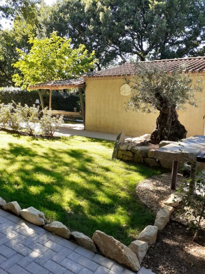 Les Gites De L'Arbousier Quissac  Buitenkant foto