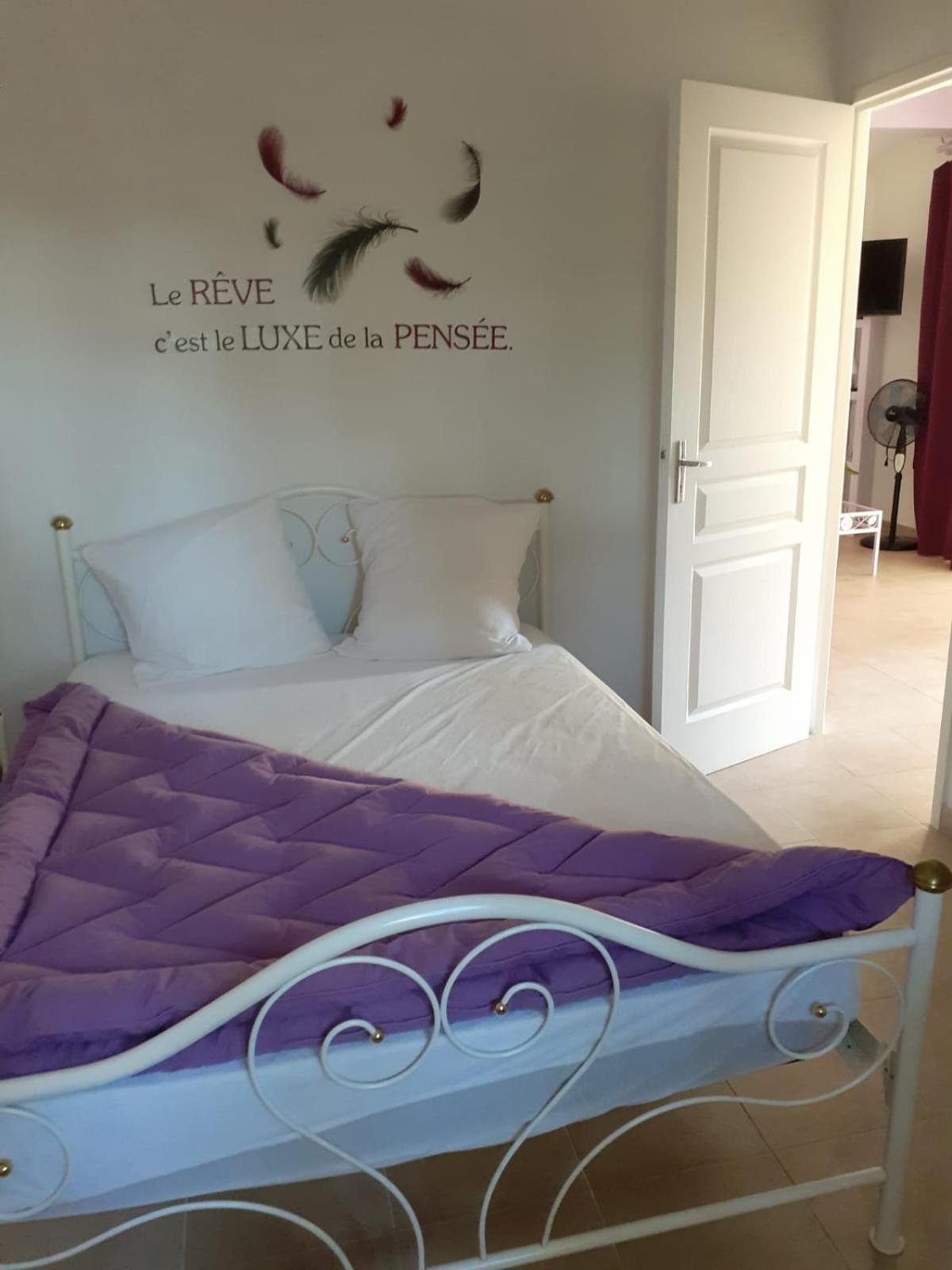 Les Gites De L'Arbousier Quissac  Buitenkant foto